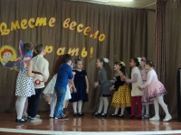 reg-school.ru/tula/yasnogorsk/mkou_dod_ddt/nashi-meropriyatiya/20150415vmestveseloigrimage003.jpg